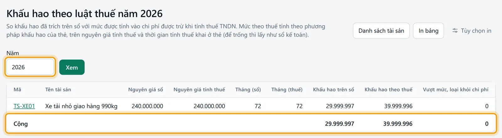 Ô Năm 2026 và nút Xem, dòng Cộng của bảng được viền vàng
